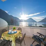 Mit Seeblick Auf Den Luganersee Lägenhet